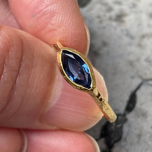 ブルーサファイア マーキスカット0.949ct シルバーSV925リング 指輪