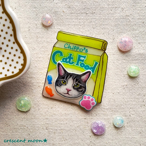 【まゆ】猫のシルエット ブローチ 正面ネコブローチ ・ この花は私が育てました 花の満ち欠け