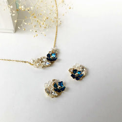 藍色Flower Bijoux項鍊和耳環/耳環 第3張的照片