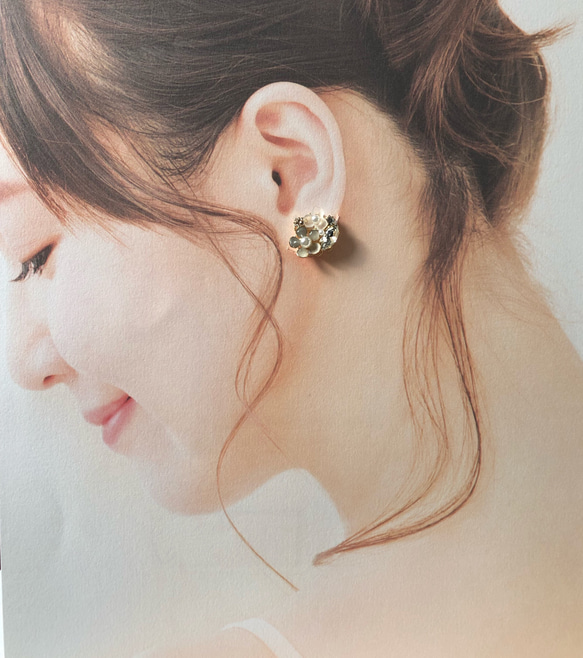 白色花束 Corsage 珍珠項鍊和耳環 / 耳環 第6張的照片