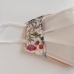 不織布マスクカバー︎ꕤリバティ×オーガニックコットン×保湿シルクプロテイン　ワイルド・フラワーズ 3枚目の画像