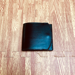 本革　ヌメ革一級品手染め　外BOX型コインケース付き二つ折り財布　濃い深緑 1枚目の画像