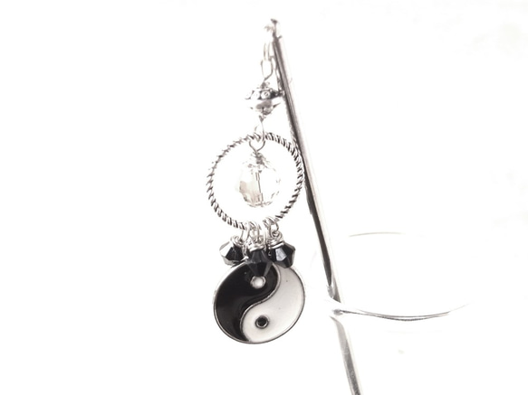 Kanzashi Inyan Charm Monotone Black Black 一髮夾一插 第4張的照片