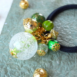 シュシュ  ヘアゴム  ビーズ  グリーン 0_68a30b55c30691c31c175dc00219