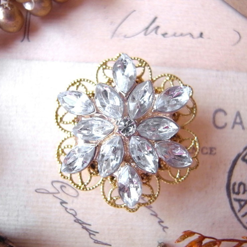 帯留め ラインストーンの雪の結晶カボション 着物 洋風 クリア 透明 冬