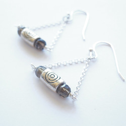 Swing Earrings Swirl Silver Beads and Smoky Quartz 第3張的照片