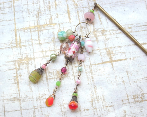 美和っち様 じゃらじゃら ハンドメイド☆ズパじゃら☆ビーズ ヘアゴム ピンク1 美和っち様 じゃらじゃら ハンドメイド☆ズパじゃら☆ビーズ