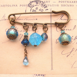 胸針 淡藍色復古珠子如冰川碎片 第4張的照片