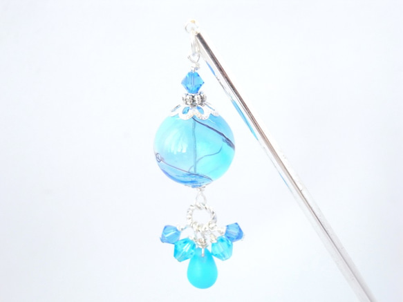 Kanzashi Kodama 的淺藍色吹製玻璃珠就像夏日祭典的悠悠球 第2張的照片
