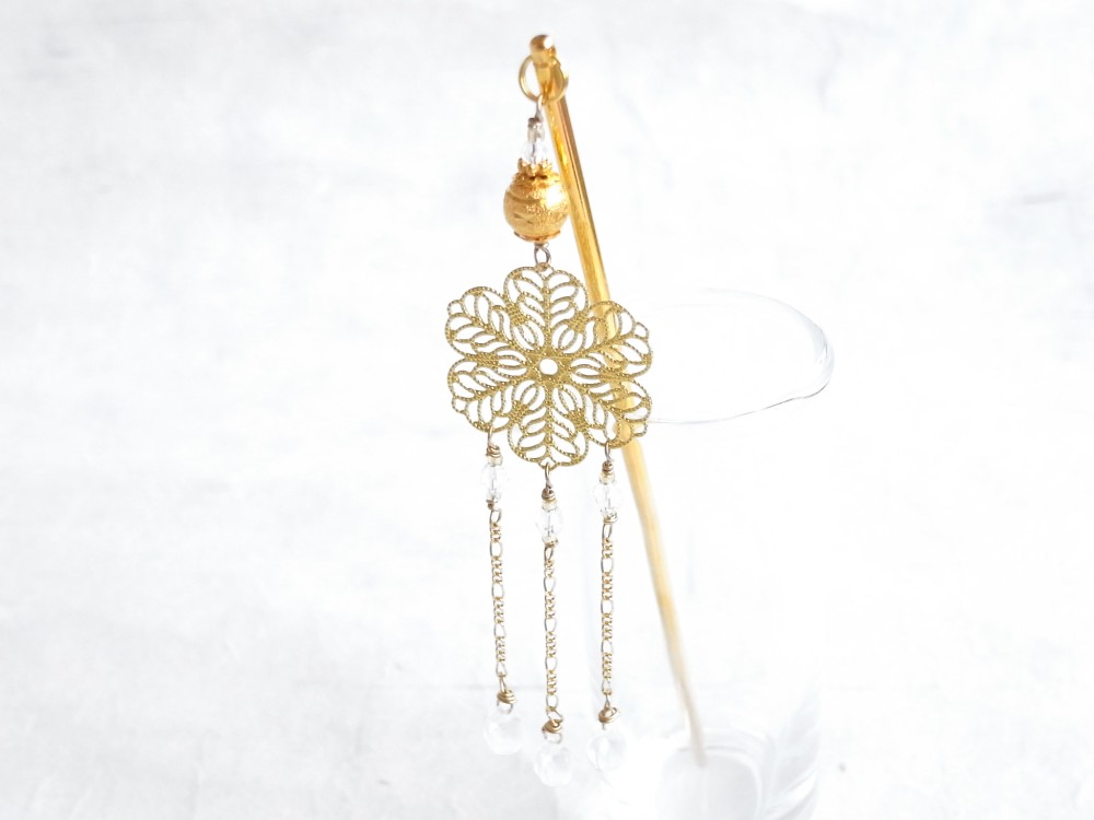 かんざし　6弁桜フィグリーと朝露雫ビーズ　春　一本挿し　一本簪　さくら　サクラ　ゴールド　軽い　0008