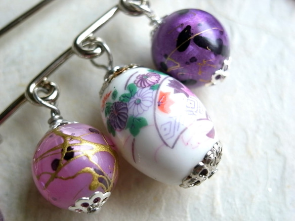 胸針 紫色四季紋陶珠和粉紅色流蘇 第5張的照片