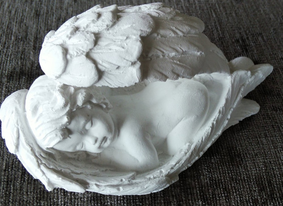 リリー・エデン サシェ 「天使」 アロマストーン 石膏アロマストーン 3枚目の画像