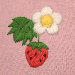 【いちごメロン様オーダー専用ページ】リネン刺繍 刺繍図案（いちご） - Rana.'s gallery | minne byGMOペパボ