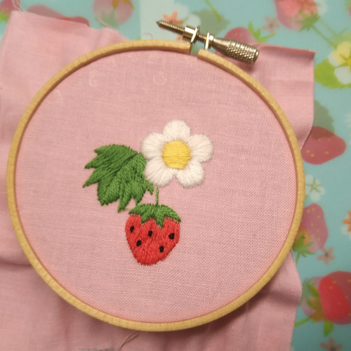 刺繍図案（いちご） 編み図・パターン Rana. 通販 11438333｜Creema