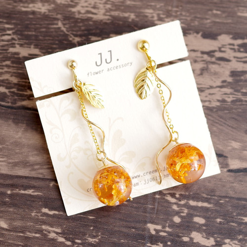 ドライフラワーイヤリング&ピアス｜金木犀のレジンドーム イヤリング