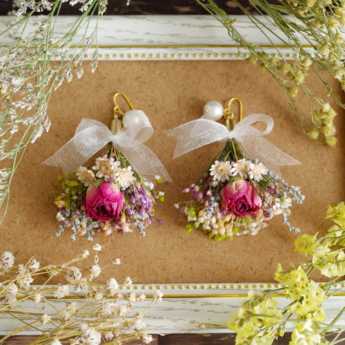ドライフラワーピアス&イヤリング｜薔薇の花束(ブーケ)/ピンク ピアス 