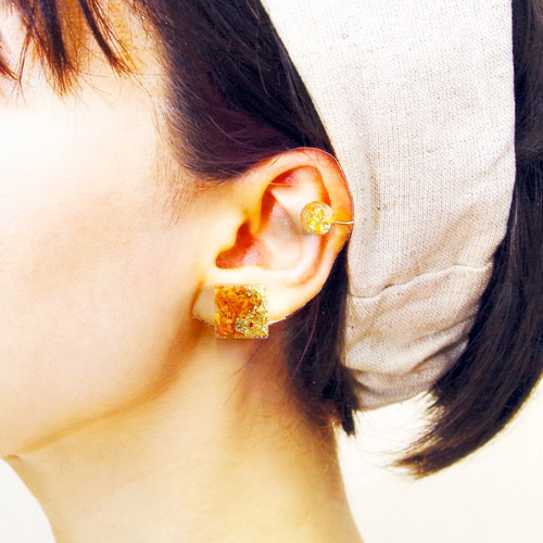 ドライフラワーイヤリング&イヤーカフ｜金箔入り金木犀のレジンドーム