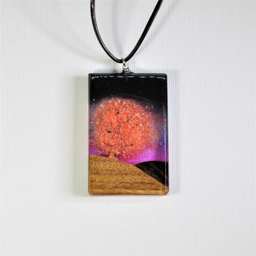 ウッドレジンペンダント 夜桜の丘 ＊売約済 ネックレス・ペンダント