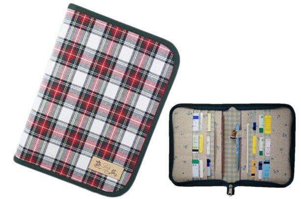 母子手帳ケース L ラウンドファスナータイプ チェック柄 （A5サイズの母子手帳に対応）　☆２人分収納可能☆