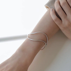 【Silver Elegant Bracelet】オトナデザイン　シルバーバングル　上品なブレスレット 2枚目の画像