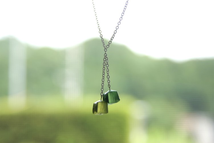 本美濃紙のジュエリー／OrigamiJewelry　「fuhsen」　ひわもえぎいろ　みどりいろ　　ネックレス