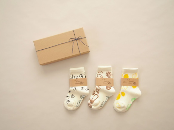 【子供靴下3足セット】あしもとが楽しくなるプレゼントBOX 6枚目の画像