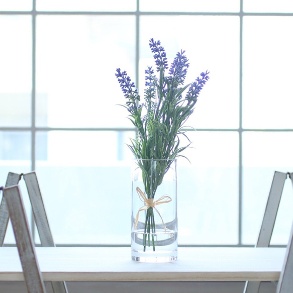 涼やか可憐なラベンダーの花瓶挿し（枯れない・水換え不要） アート