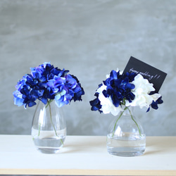（水換え不要）選べるフラワーベース・カラー❤︎紫陽花の花瓶挿し 1枚目の画像