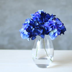 （水換え不要）選べるフラワーベース・カラー❤︎紫陽花の花瓶挿し 2枚目の画像