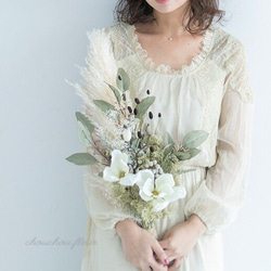 パンパスグラスとモクレンのブーケ〜natural taste wedding dress〜 2枚目の画像