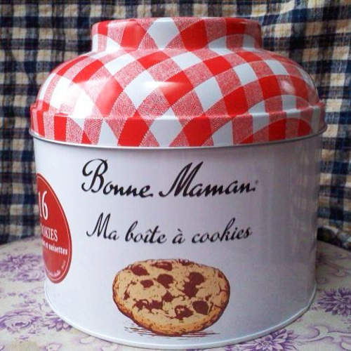 クリスマス限定品*ボンヌママン*クッキー缶*フランスBonne maman クリスマス限定品*ボンヌママン*クッキー缶*フランスBonne maman