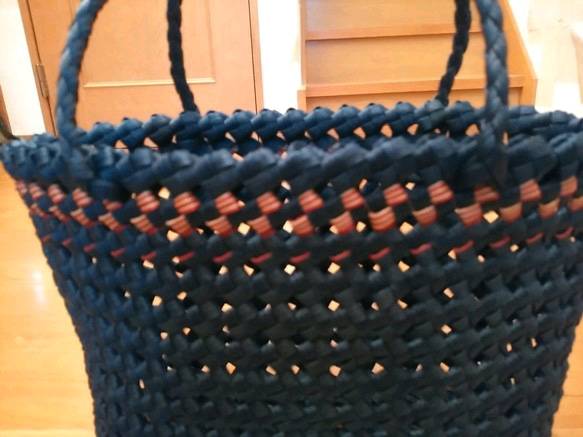 四つ畳み編みバッグ 3枚目の画像