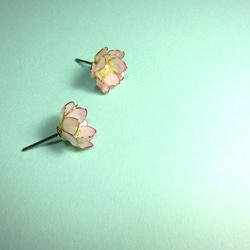 蓮花耳環　【 粉紅 】可改耳夾式耳環 第2張的照片