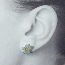 蓮花耳環　【 水藍 】可改耳夾式耳環 第3張的照片