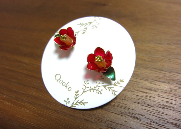 赤椿のピアス 5枚目の画像