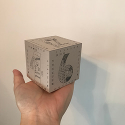 サイコロ型　入れ子の箱　2020カレンダー　ベージュ 4枚目の画像