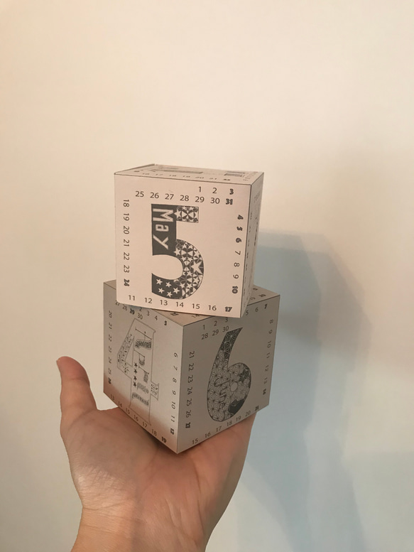 サイコロ型　入れ子の箱　2020カレンダー　ベージュ 5枚目の画像