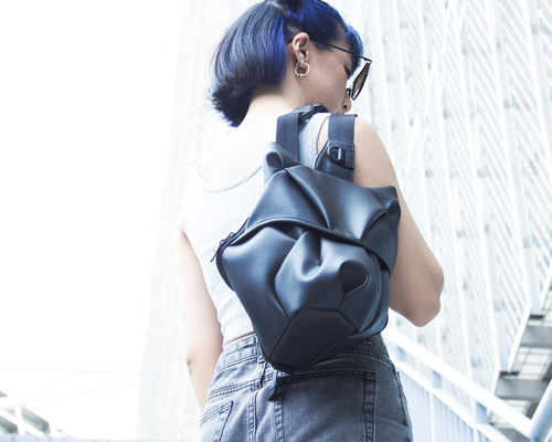 ブラックオオカミ＿ボディバッグ ショルダーバッグ ORIBAGU 通販