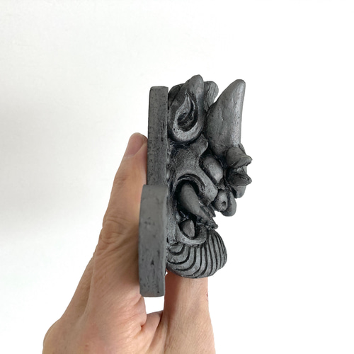 玄関などの魔除けに【ミニチュア鬼面鬼瓦】リアルに徹した本格的 玄関などの魔除けに【ミニチュア鬼面鬼瓦】リアルに徹した本格的