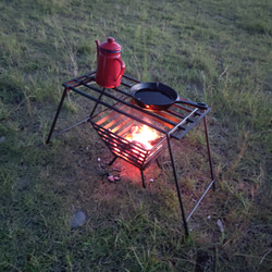 焚き火スタンド　アイアン　アウトドア　キャンプ 1枚目の画像