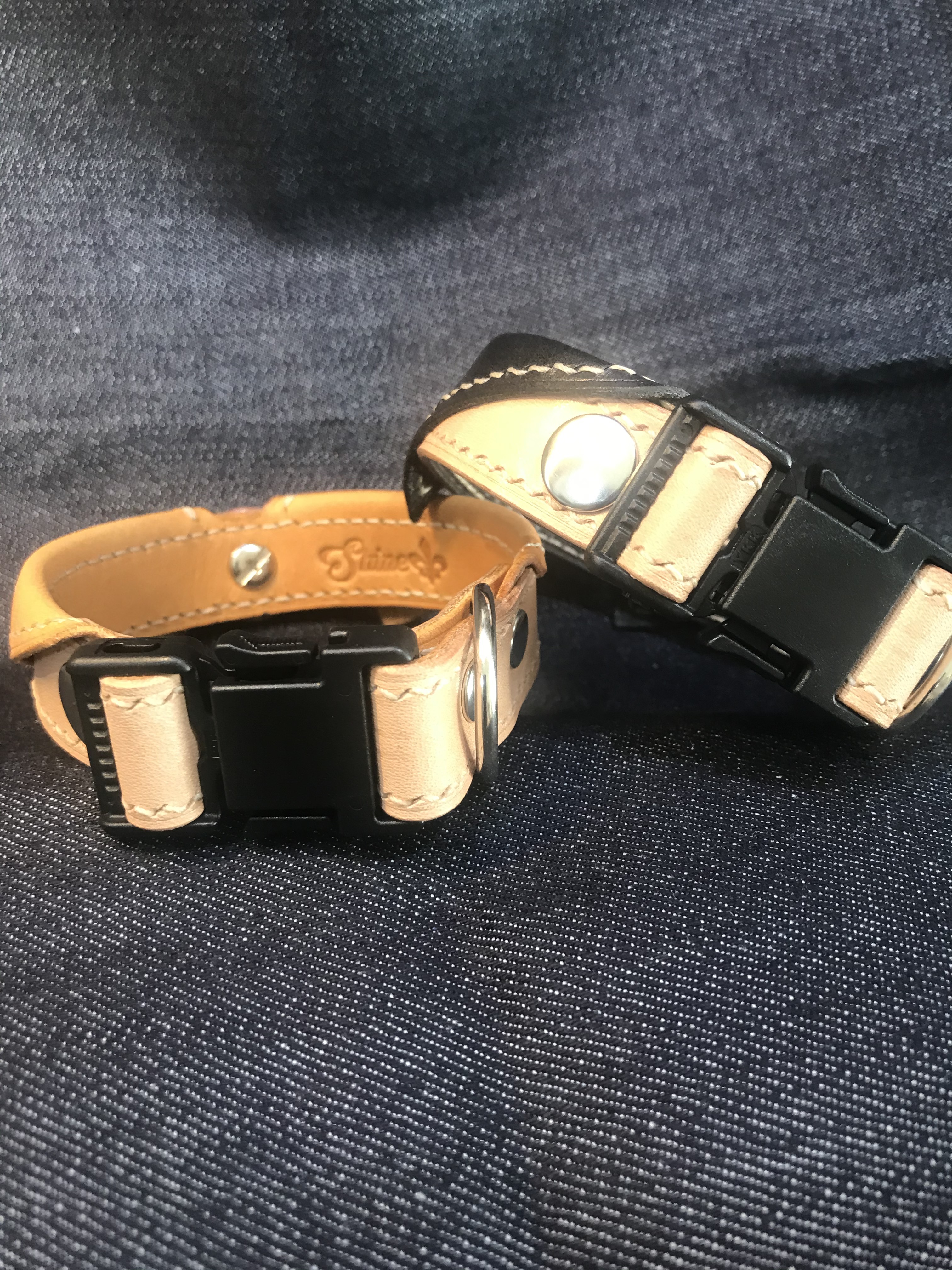 本革レザー首輪　ボタンダウン風ワンタッチ式　小型犬用