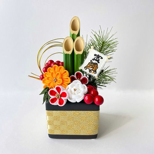 つまみ細工のミニ門松【華】 その他インテリア雑貨 pöllö 通販