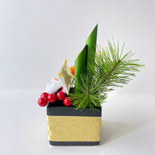 つまみ細工のミニ門松【華】 その他インテリア雑貨 pöllö 通販