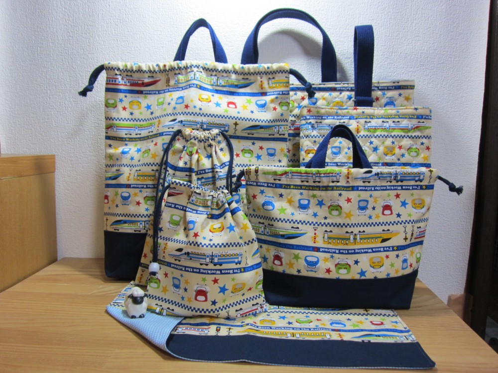 入園準備☆レッスンバッグ、上履き袋、お着替え袋など６点セット、５点に裏地付き☆新幹線 5,325円