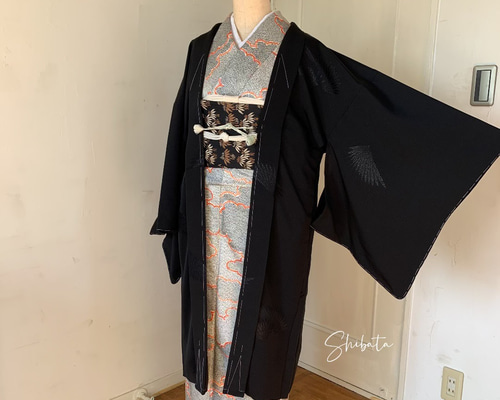 新品 正絹 単衣 女物 長羽織 黒 ラメ 着物 haori しば田(お休み 新品 正絹 単衣 女物 長羽織 黒 ラメ 着物 haori しば田(お休み