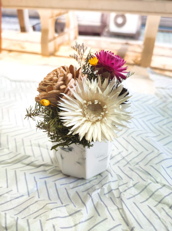[H.M.D Flowers] 乾燥花 擴香花磚 大理石紋路 情人節禮物 香氛小品 第3張的照片