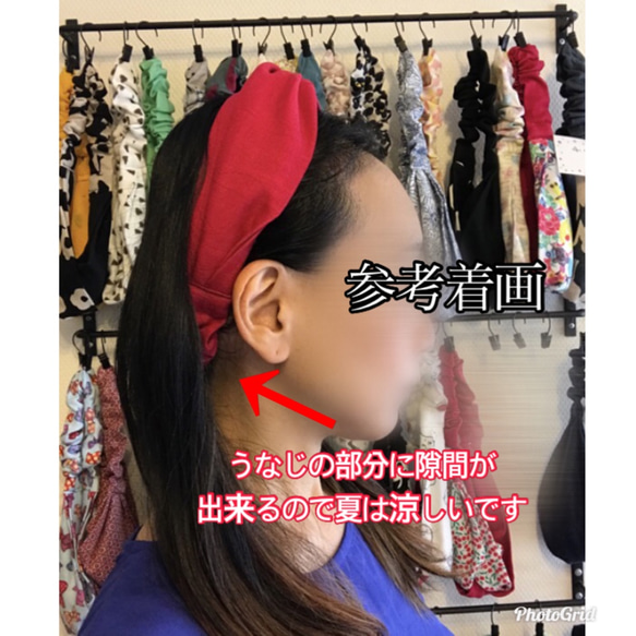 ホワイトフラワー×ドット　痛くならないヘアバンド　クロスターバン　クロスヘアバンド　ヘアターバン　バイカラーターバン 6枚目の画像