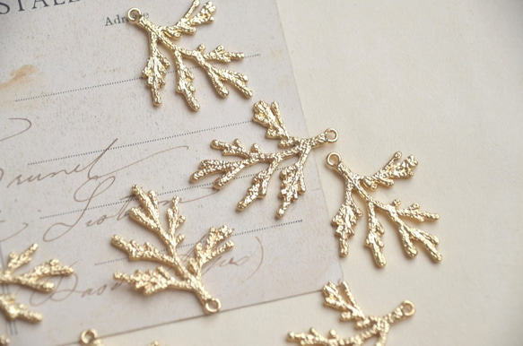 ◆送料無料◆Gold coral branch charm 高品質 サンゴの枝 チャーム 3枚目の画像