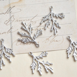 ◆送料無料◆Silver coral branch charm 高品質 サンゴの枝 チャーム 1枚目の画像