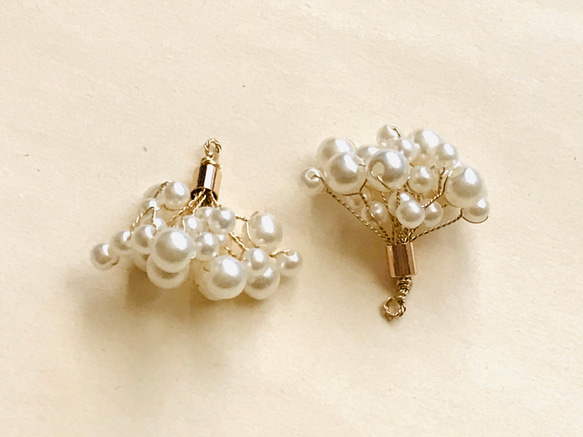 ◆送料無料◆pearl flower charm パールフラワーチャーム 2枚目の画像